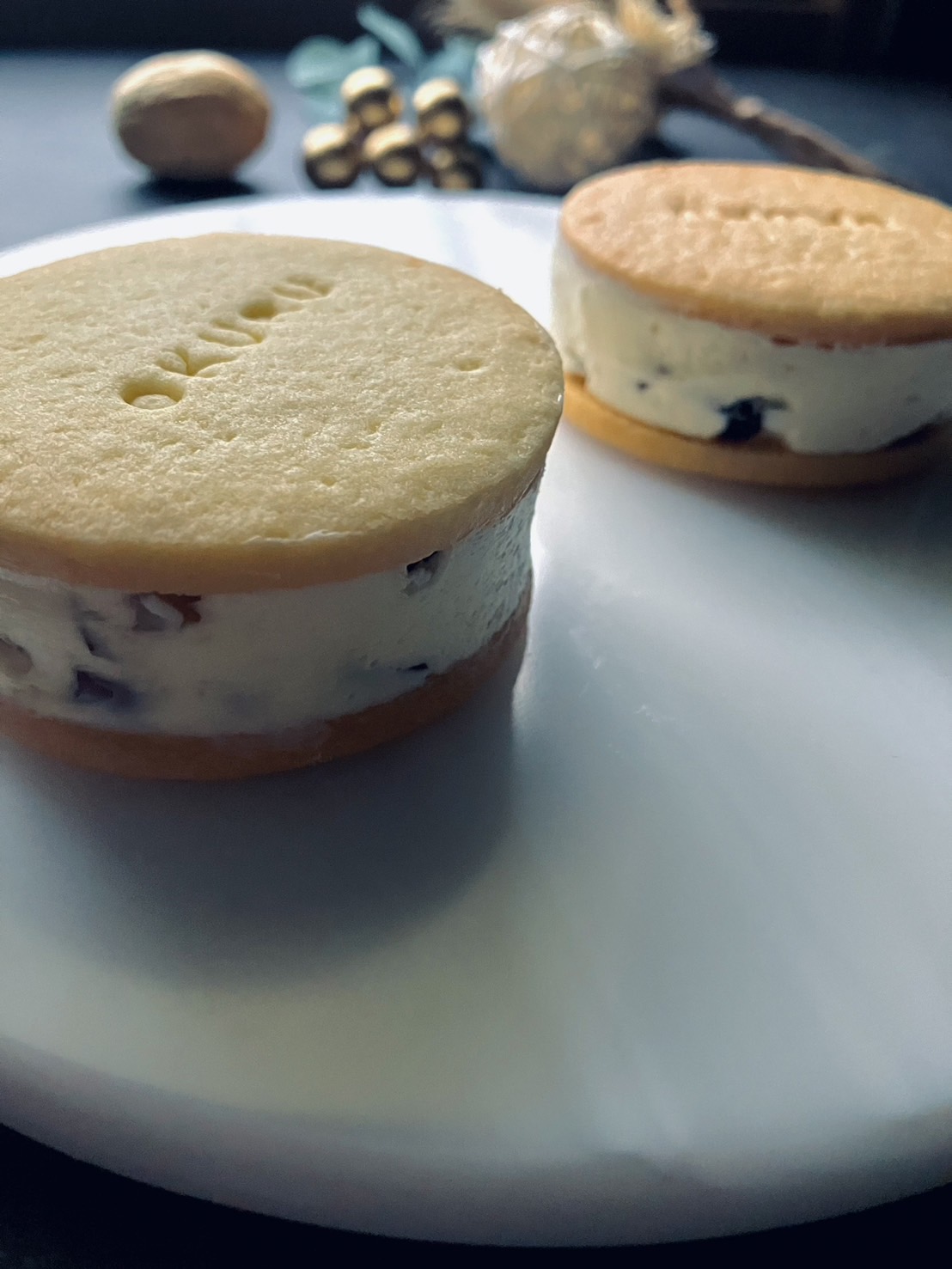《あきたをおくる》いぶりがっこチーズのバターサンド